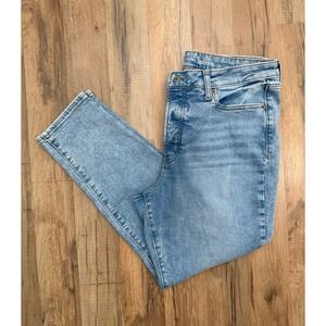 Old Navy High Rise O.G. Straight Jeans Light Wash Size‎ 14 Stretch